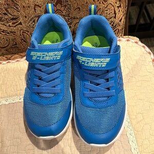 Skechers S lights boys shoes size US1